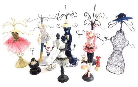 Various tabletop mannequin necklace stands, various dress, 41cm high, etc. (a quantity)