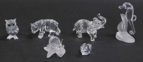 Various Swarovski crystal figures, owl, 5cm high, seahorse on frosted glass stand, bear, etc. (6, boxed)