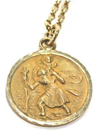 A 9ct gold St Christopher pendant and chain, 4.5g all in.