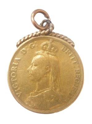 A Victorian gold £2 double sovereign, 1887, in rope twist mount, 4cm high, 17g all in.