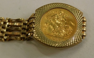 An Elizabeth II half gold sovereign bracelet, dated 1982, in a 9ct gold bracelet frame, 18cm long, 10.7g all in. - 2