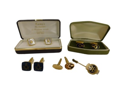 A group of gentleman's Masonic jewellery, comprising blue enamel and gold plated cuff links, mother of pearl cufflinks, tie pins, etc. (a quantity)