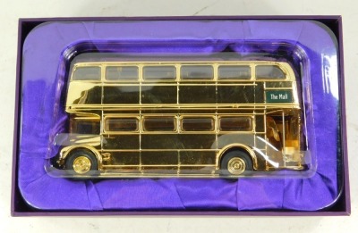 Corgi The Queen's Silver Jubilee 1977 1902 State Landau, and Queen Elizabeth II Golden Jubilee CC25903 gold plated Route Master bus, boxed. (2) - 2