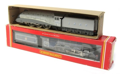 A Hornby OO gauge locomotive, including 4-6-2 locomotive class A3 Prince Palatine, boxed, and Hornby class A4 4-6-2 Silver Link 2509 in LNER Silver, unboxed. (2)