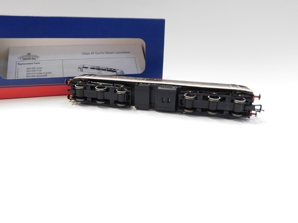 A Bachmann Branchline Class 47 Diesel Locomotive Firefly 47834 Br Intercity Swallow Livery 32 5173