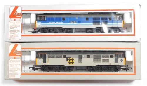 Lima Models OO gauge Class 31 locomotives, comprising 31421 Wigan Pier, Regional Railways livery, and 31275, Railfreight coal grey livery, boxed. (2)