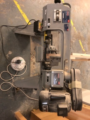 A Sealey 150mm three speed band saw. Note: VAT is payable on the hammer price of this lot at 20%.