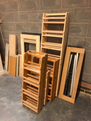 Various spice racks and shelves. Note: VAT is payable on the hammer price of this lot at 20%.