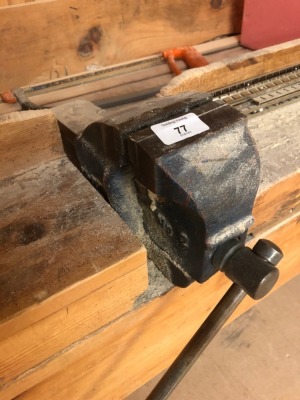 A number 2 bench vice. Note: VAT is payable on the hammer price of this lot at 20%.