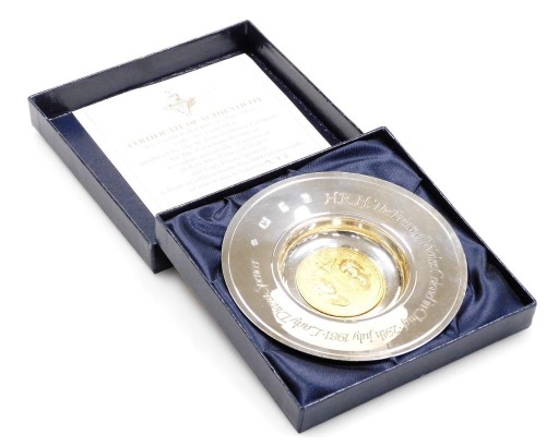 An Elizabeth II silver and gilt dish, for the Parachute Regiment, to commemorate the marriage of His Royal Highness The Prince Of Wales and Lady Diana Spencer, limited edition 272/1000, with certificate signed by General Sir Anthony Farrar-Hockley, Colone