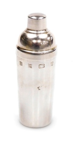 An Elizabeth II silver toothpick holder, of cocktail shaker form, PH Vogel & Company, Birmingham 1990, 1.70oz.