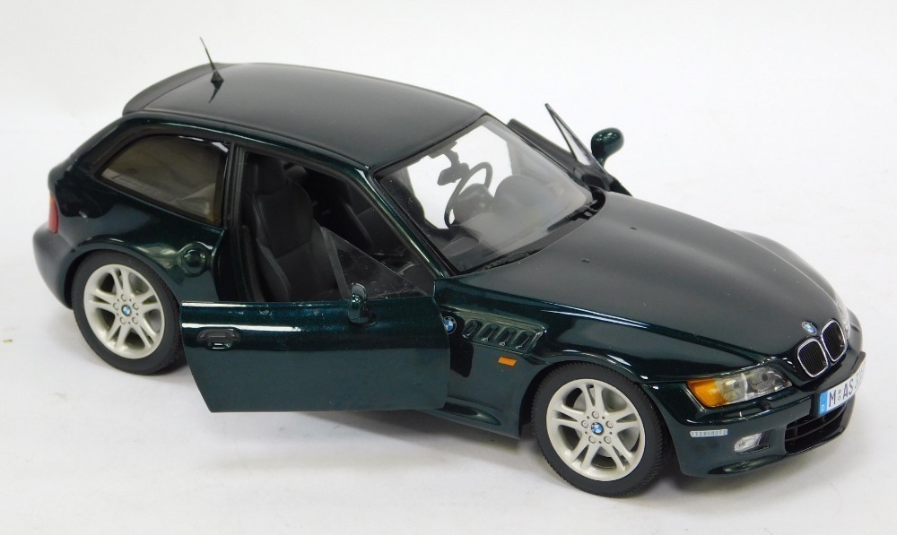 A BMW Z3 coupe 2.8 diecast model, 1-18 scale, boxed.
