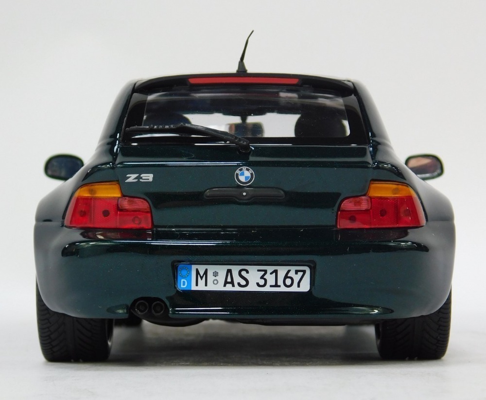 UTMODELS 1/18 BMW COUPE