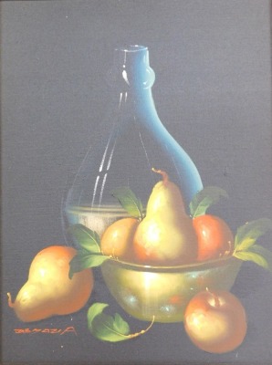 De Mazia. Still life depicting water jug and fruit, oil on canvas, signed, 42cm x 30cm, and another similar. (2) - 3