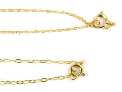 Two 9ct gold fine link neck chains, 0.8g.