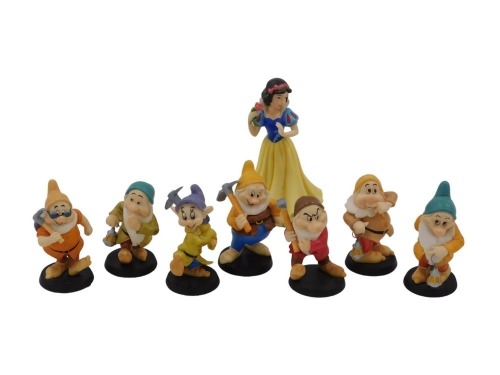 Disney Enchanting collection figures, comprising Fairest Of Them All Snow White figure and The Seven Dwarfs. (8)