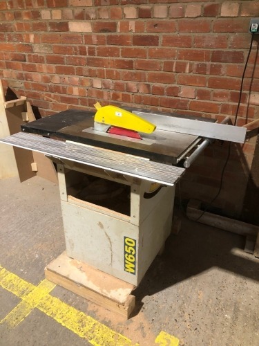 A Charnwood WD650 10 inch table saw.