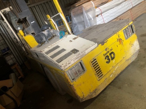 A Fantuzzi 3D side loader forklift - yellow.