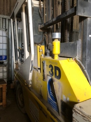 A Fantuzzi 3D side loader forklift - yellow. - 3