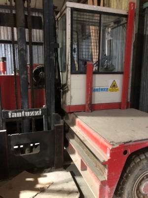 A Fantuzzi side loader forklift - red. - 2