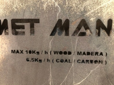 A MET MANN woodburning stove heater. - 2