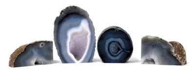 A blue azure agate and crystal geode, grey blue and crystal geode, and two further geodes. (4)