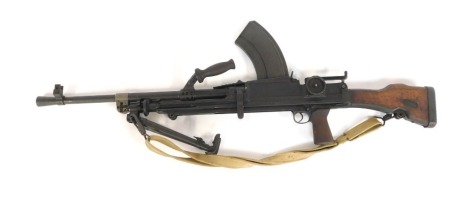 An Australian Bren .303 calibre light machine gun, stamped ASR, barrel length 62cm, serial number A1423, with deactivation certificate number 177681 dated 11/07/23.