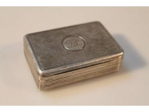 A George III silver snuff box