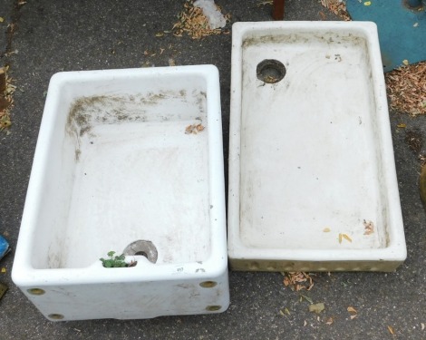 Two Belfast sinks, 62cm wide and 75cm wide respectively.