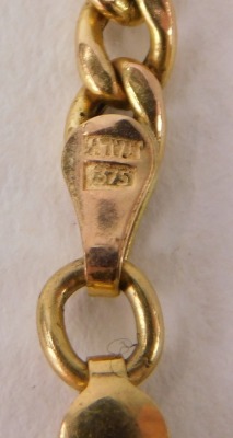 A Byzantine neck chain, yellow metal stamped 375 Italy, 46cm long, 4.9g all in. - 2
