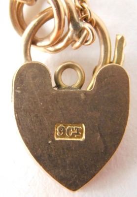 A gate bracelet, of three bar hammered design with safety chain and padlock, 16cm long, 6.3g all in. (AF) - 2