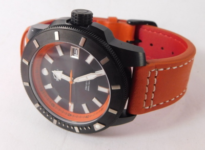 A Shield Pro Diver diving watch, with a black outer casing, and an orange second dial, 200 metre/660 ft, with date dial, on an orange leather strap, the dial 4.5cm diameter, boxed. - 2