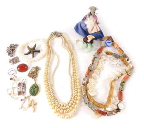 A group of costume jewellery, comprising mice pin cushions, jet style beaded necklace, silver necklace, pearl bracelet, etc. (1 tray)