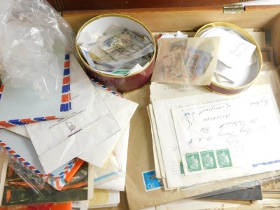 A quantity of stamps, various albums of stamps, loose stamps, etc. - 2