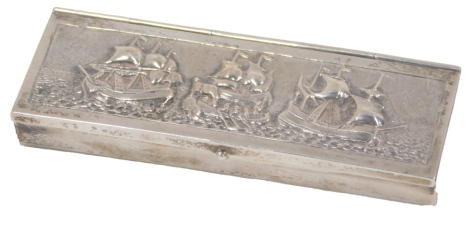 A Russian stamp case, the two hinged lids, one embossed with three ships, the other with floral engraving, with one lion patent stamp, 10cm wide, 2.59oz.