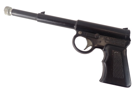 A TJ Harrington and son Gat Umarex 4.5mm 0.177 calibre air pistol.