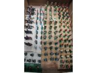 Various modern and older die-cast toy soldiers