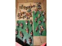 Various modern die-cast dragoon toy soldiers and lancers