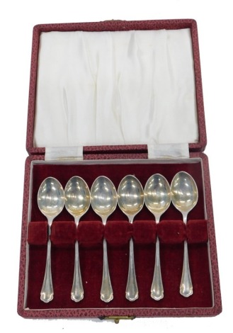 A George VI cased set of six silver teaspoons, Sheffield 1950, 1.45oz, in fitted case.