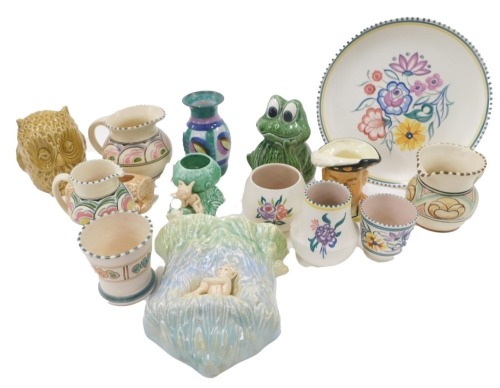 A collection of ceramics, to include Sylvac wall pocket, and other Sylvac pieces, Poole Pottery, Honiton, etc. (1 tray)