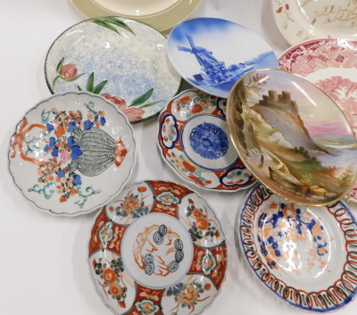 A quantity of plates, to include Japanese Imari, etc. - 2