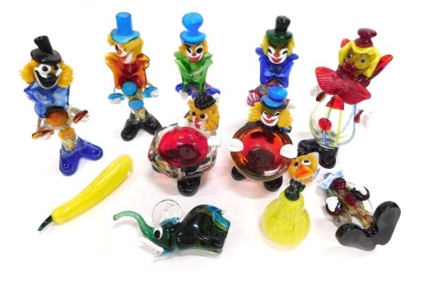 A quantity of Murano clowns, etc. (AF)