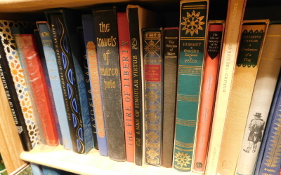 Folio society. A selection of Folio society books to include The Rare Adventures and Painful Peregrinations of William Lithgow, The History of The Kings of Britain, The Seige of Quebec, Praise of Foley, London 1851, Witches of Salem and others. (1 shelf) - 2