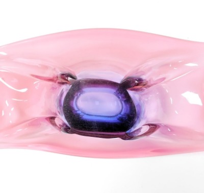 A late 20thC Murano pink to lilac glass bowl, of abstract fluted form, 52cm wide. - 2