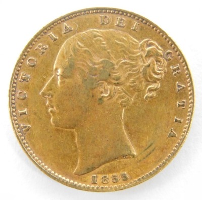 A Queen Victoria young head shield full gold sovereign, dated 1855, 8g. - 2