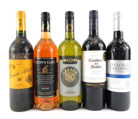 A group of wine, white, red and rose, to include Casillero Del Diablo, etc. (5)