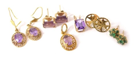 Amethyst set jewellery, comprising a pair of hoop earrings, studs, pendant, some marked 375, others unmarked, a pair of cross studs, etc., 5.8g all in. (a quantity)