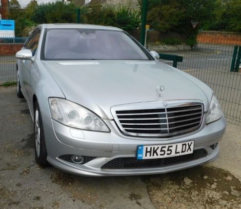 A 2006 Mercedes AMG S500 saloon car, registration HK55 LDX, 5.5 litre petrol, automatic, silver, 142,035 miles, last MOT expired September 2020.