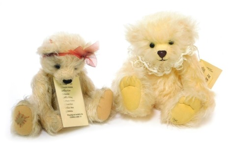 Two mohair Teddy bears, comprising an Arbor Bears Teddy bear, designed and made by Caty Rawlson, named Blossom Poppet, with lace ruff, 24cm high, together with a Beru Bears Exclusive to Teddies Den, named Tamasen, 21cm high.