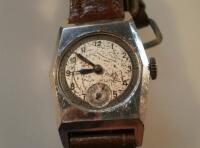 A gentleman's Swiss made wristwatch